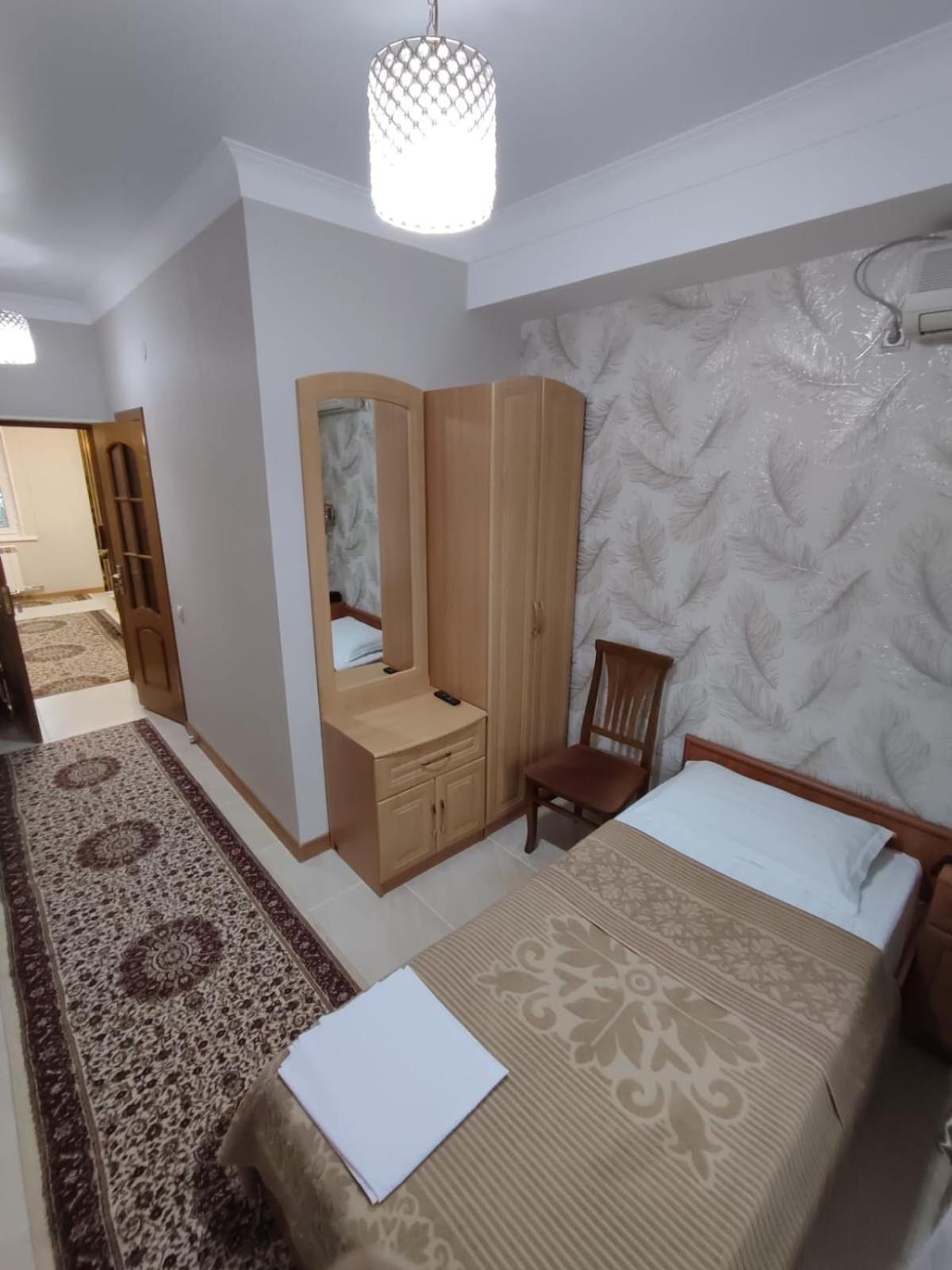 Gostinitsa Grand Hotell Kyzylorda Exteriör bild