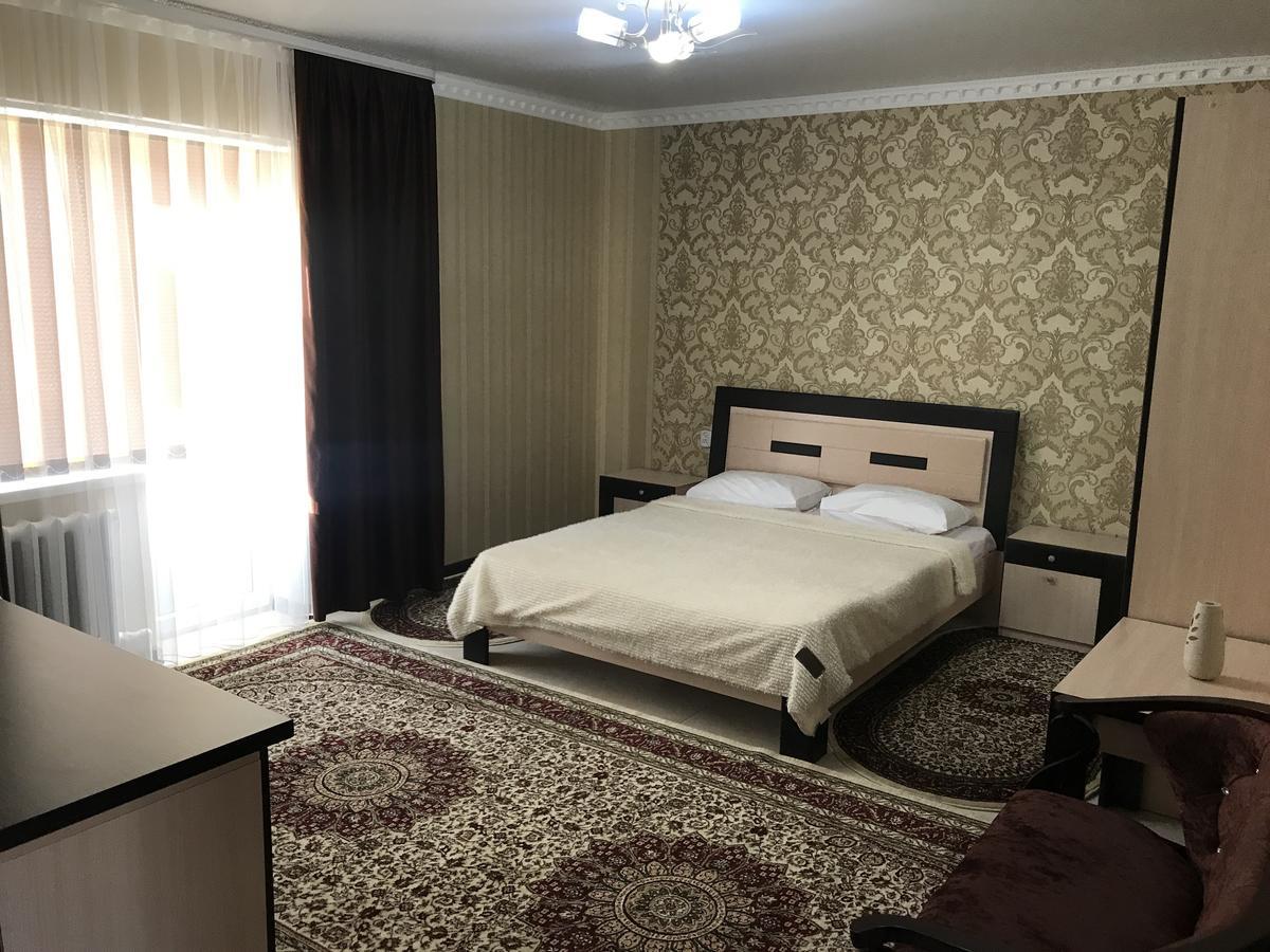 Gostinitsa Grand Hotell Kyzylorda Exteriör bild